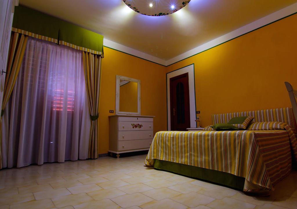 Villa Delle Camelie Граньяно Номер фото