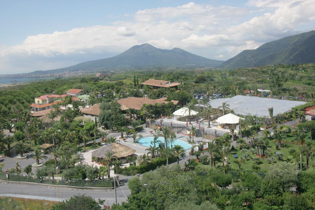 Villa Delle Camelie Граньяно Номер фото