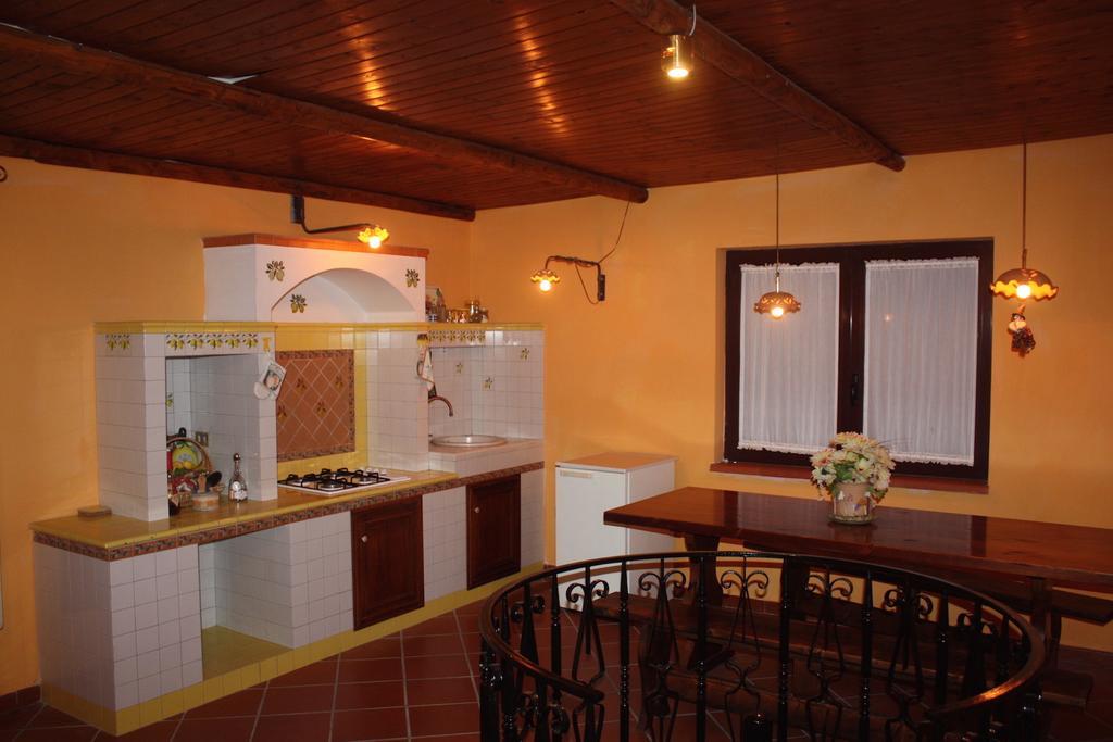 Villa Delle Camelie Граньяно Номер фото